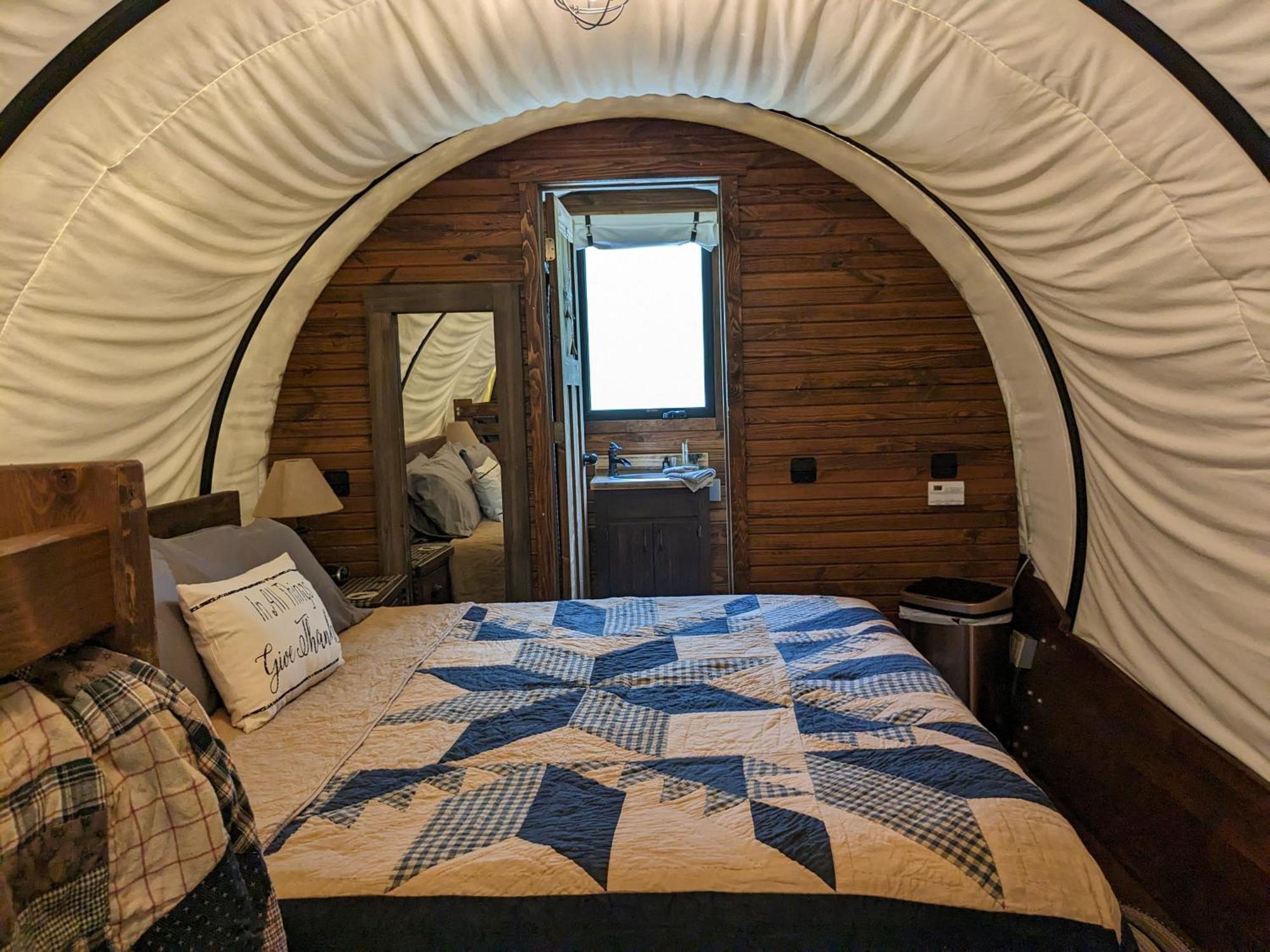 Rooterville Animal Sanctuary Melrose Экстерьер фото