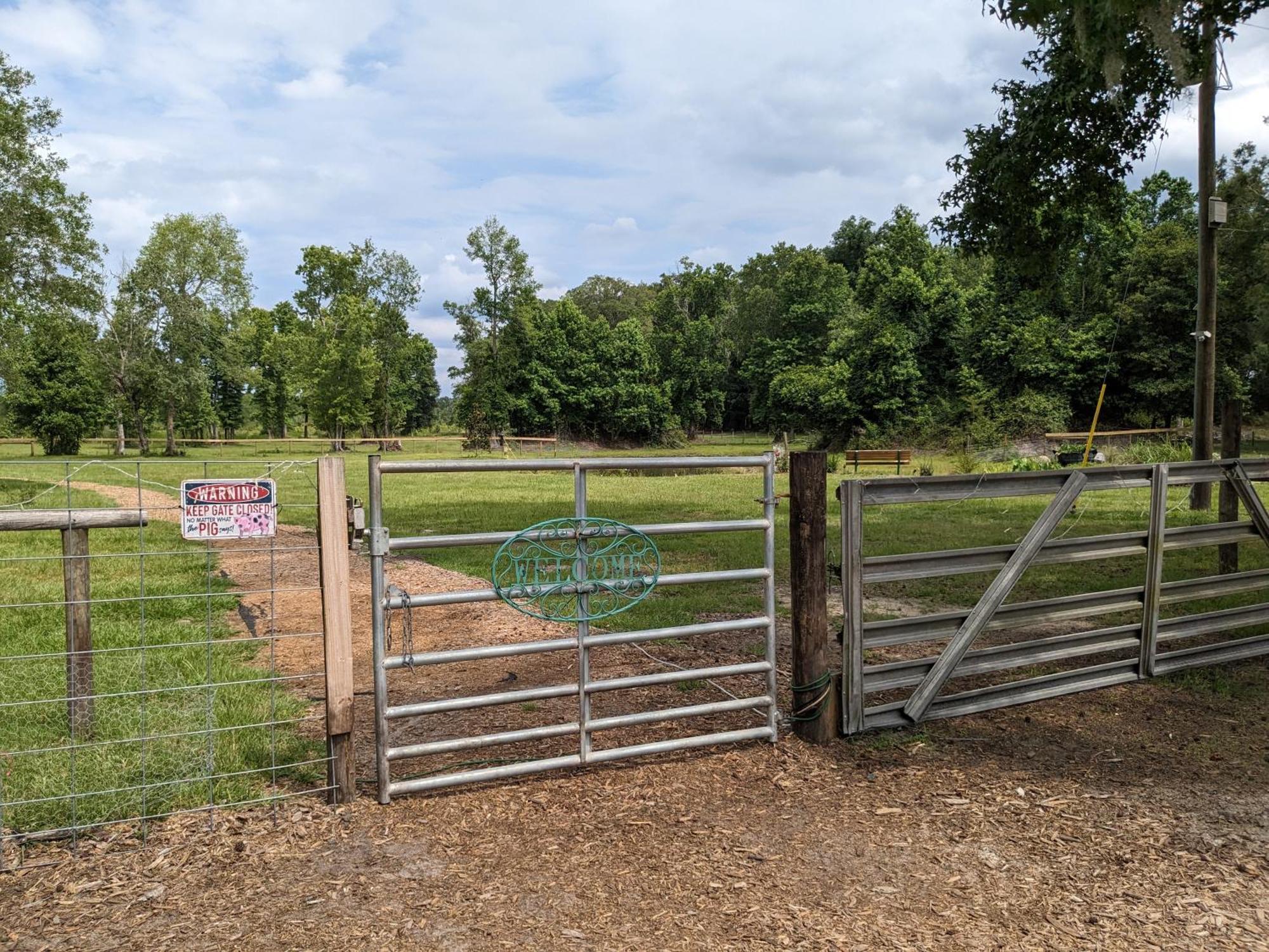 Rooterville Animal Sanctuary Melrose Экстерьер фото